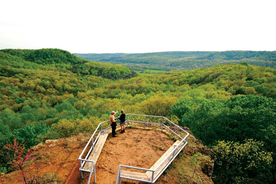 buzzardroost rock overlook_credit to Randall Schieber