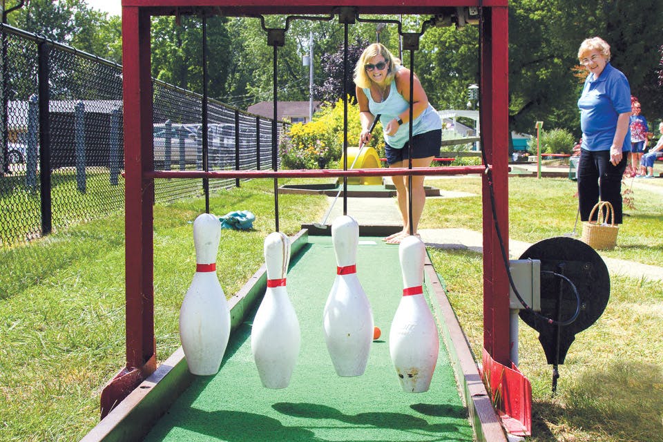 Alison's-Mini-Golf Alison's-Mini-Golf
