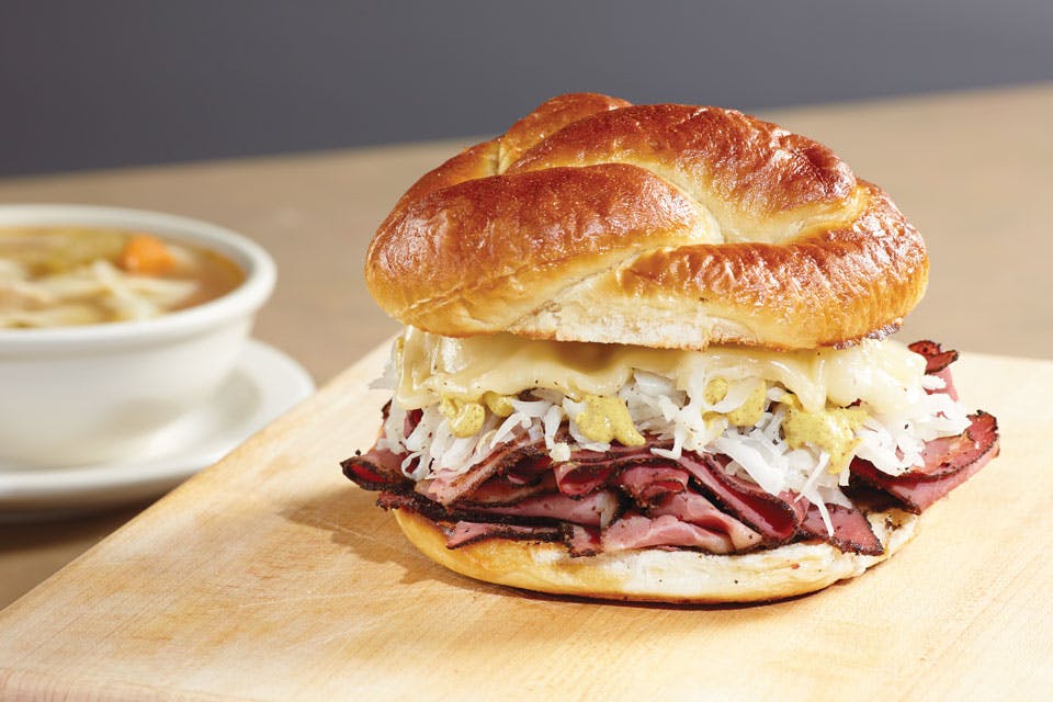 Izzy's pastrami reuben Izzy's-Pastrami-Reuben