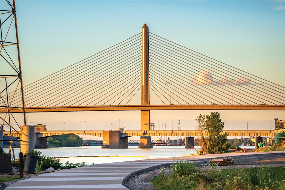 Bridge at Glass City Metropark in Toledo (photo by Doug Hinebaugh)