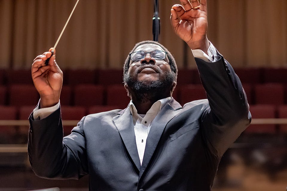 Conductor Kenneth Bean (photo courtesy of Columbus Symphony)