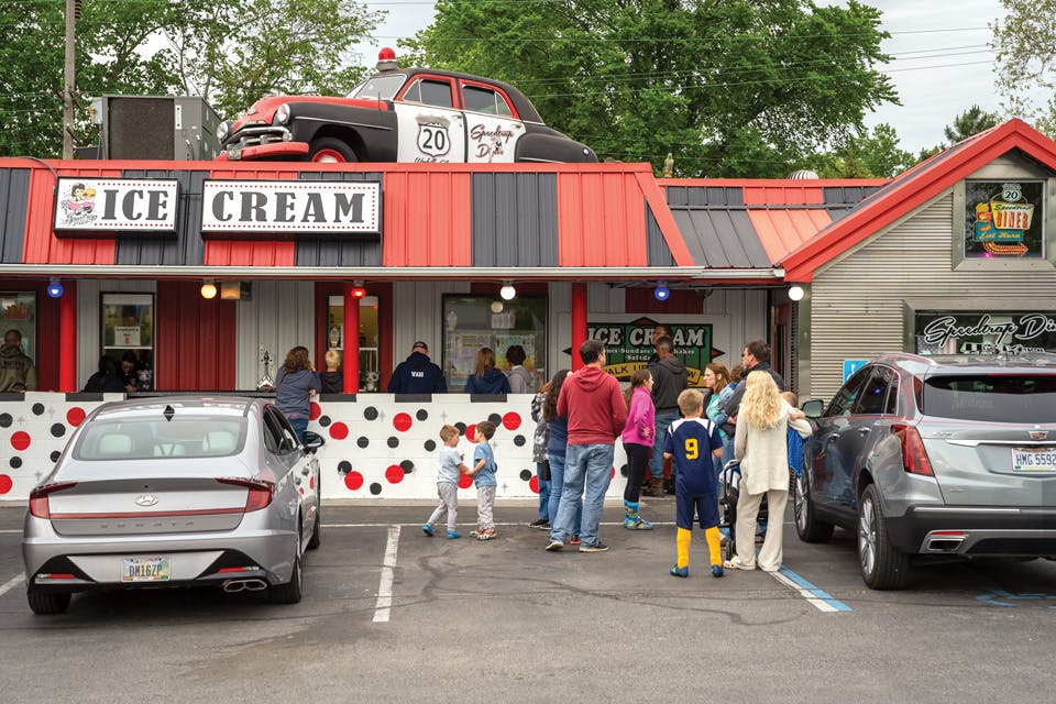 Exterior of the The Speedtrap Diner in Woodville  (photo by Doug Hinebaugh)