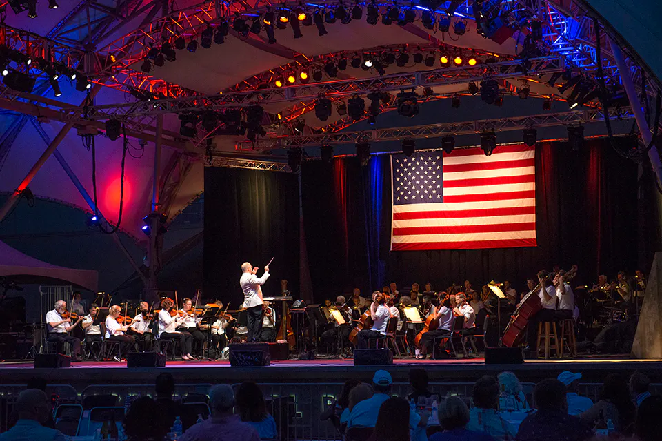 The Columbus Symphony performs at Columbus Commons (photo by Randall Schieber)