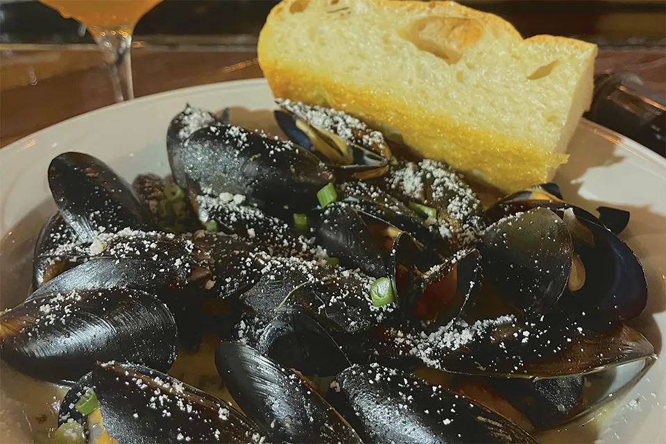 Beer Mussels dish (photo courtesy of Noble Creature Wild Ales & Lagers)